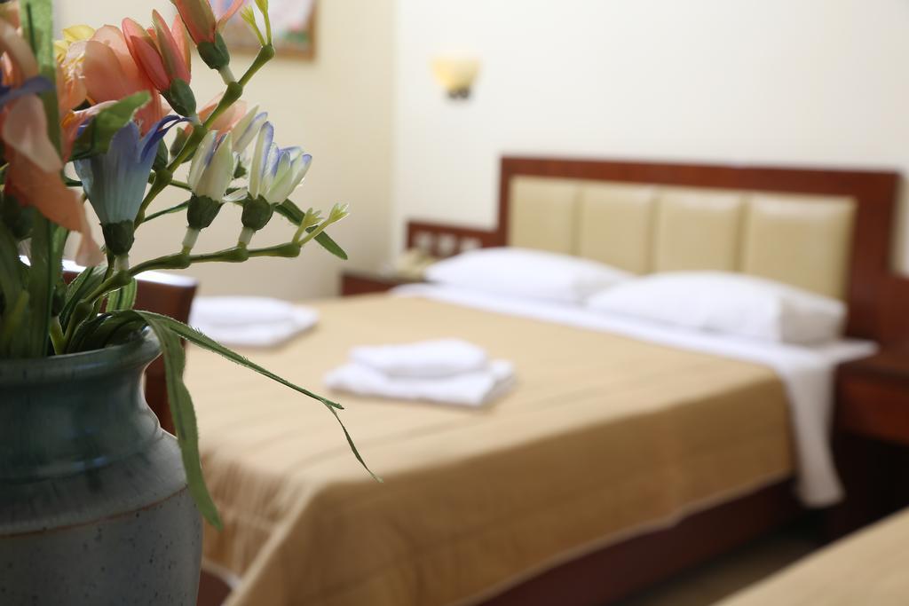 Hotel Zeus アフィトス エクステリア 写真